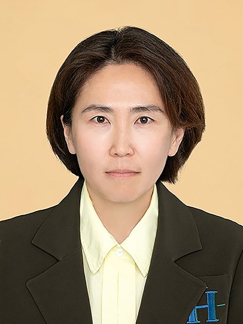 Dr. Soo Jin Moon
